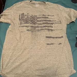 APT 9 Green American flag shirt